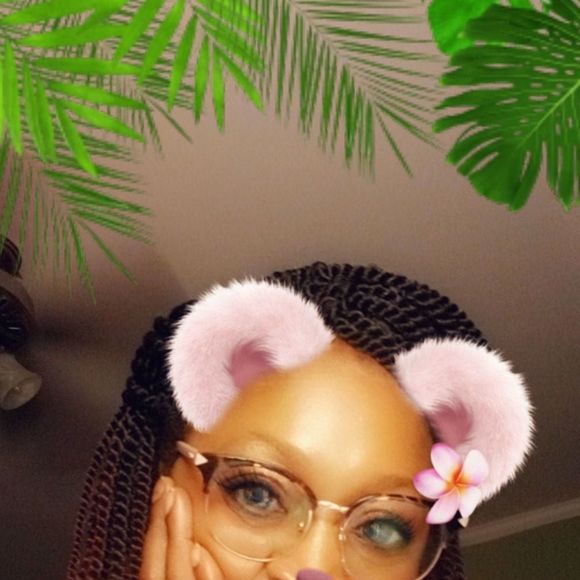 Meet your Posher, Jen - Picture 1 of 1